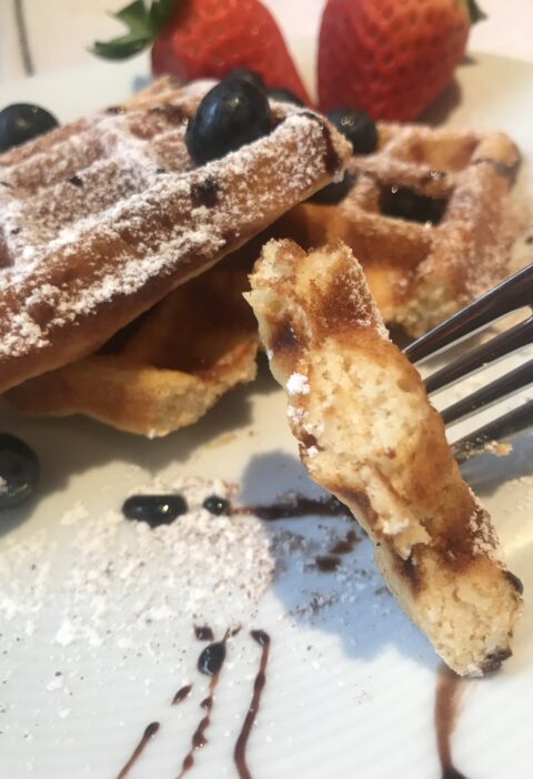 receta de gofres saludables sin azucar con harina de arroz, sin gluten, con huevo, gofres fit, pocos ingredientes, masa preparado