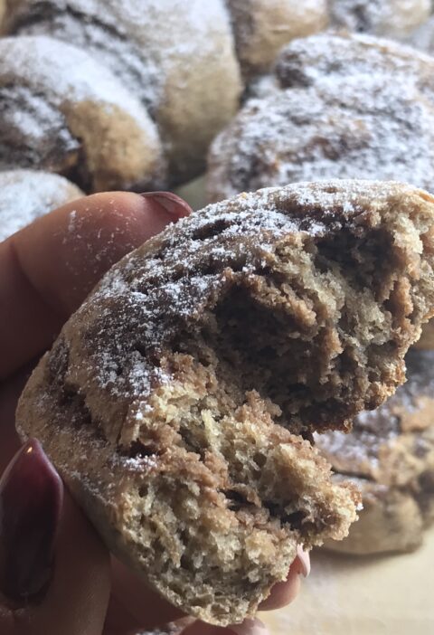 rollitos de canela veganos rellenos, con harina de espelta