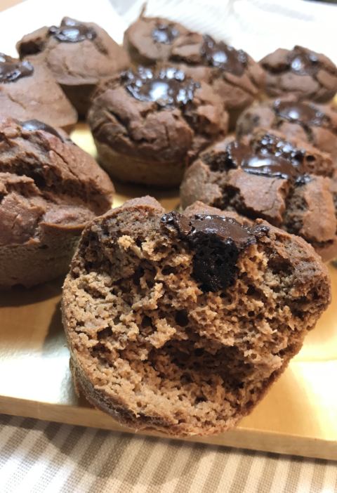 magdalenas con garbanzos y chocolate, sin gluten, sin harina, sin azucar