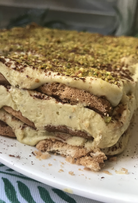 receta de tiramisu casero original, facil, sin huevo, italiano, con mascarpone y nata sin huevo crudo de pistacho