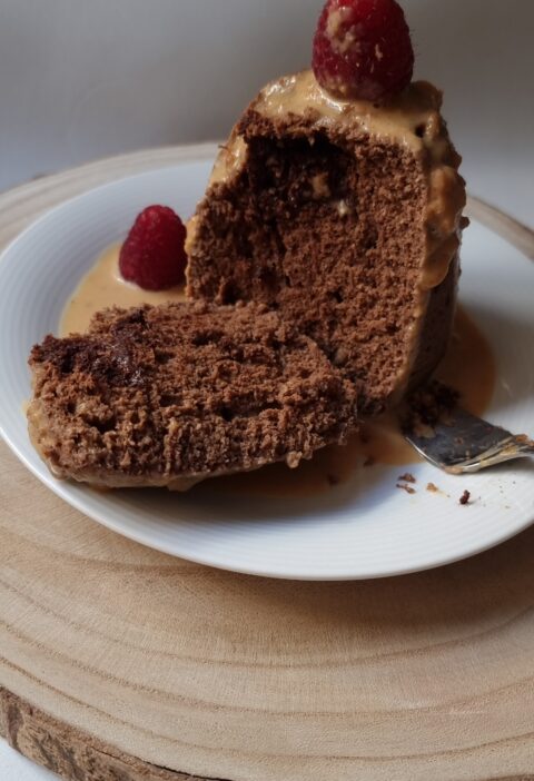 mug cake sin harina y sin azucar, magdalena a la taza, sin gluten, postre en 5 min